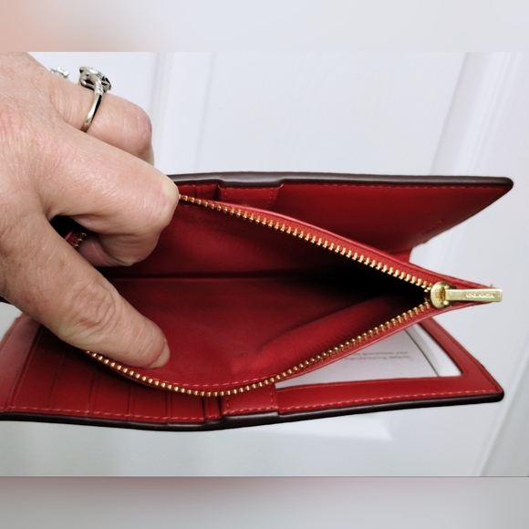 Coach Wallet New - Picture 8 of 9